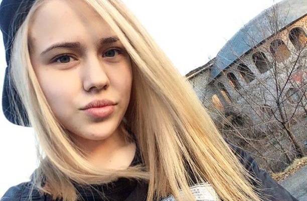 Юная певица Grivina не смогла скрыть частные фотографии 18+