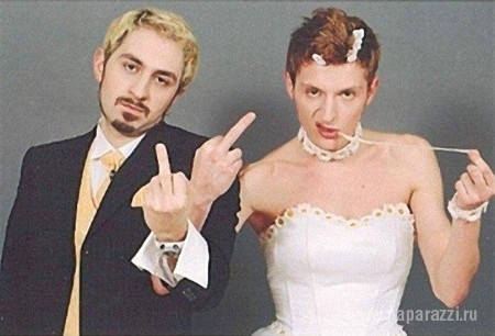 Павел Воля шокировал поклонников своим фото в свадебном платье