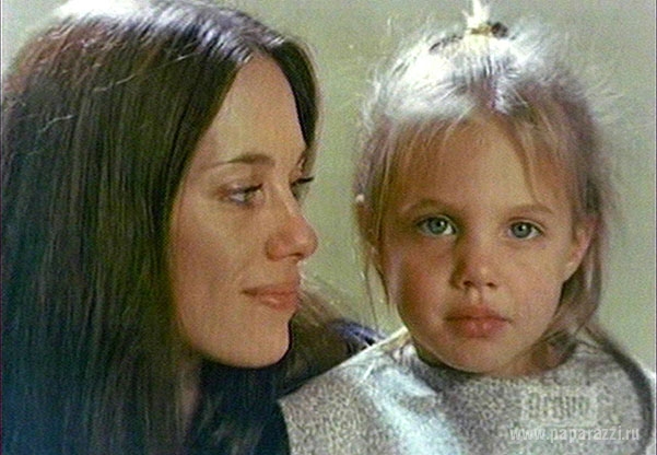 Анджелина Джоли сыграет свою мать в новом фильме