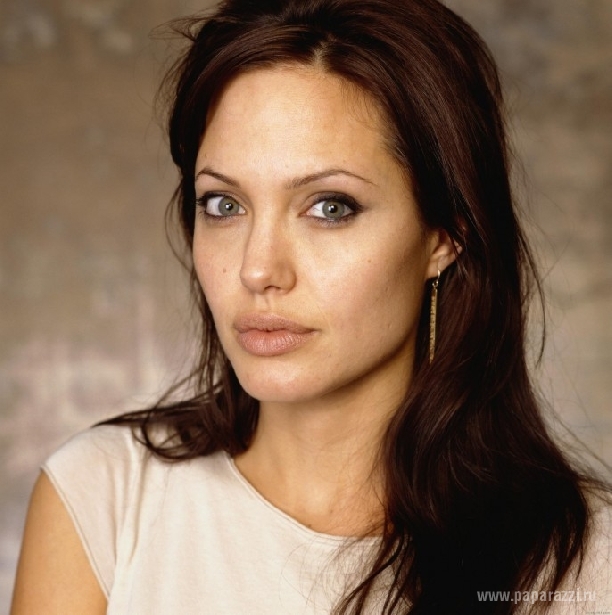 Анджелина Джоли сыграет свою мать в новом фильме