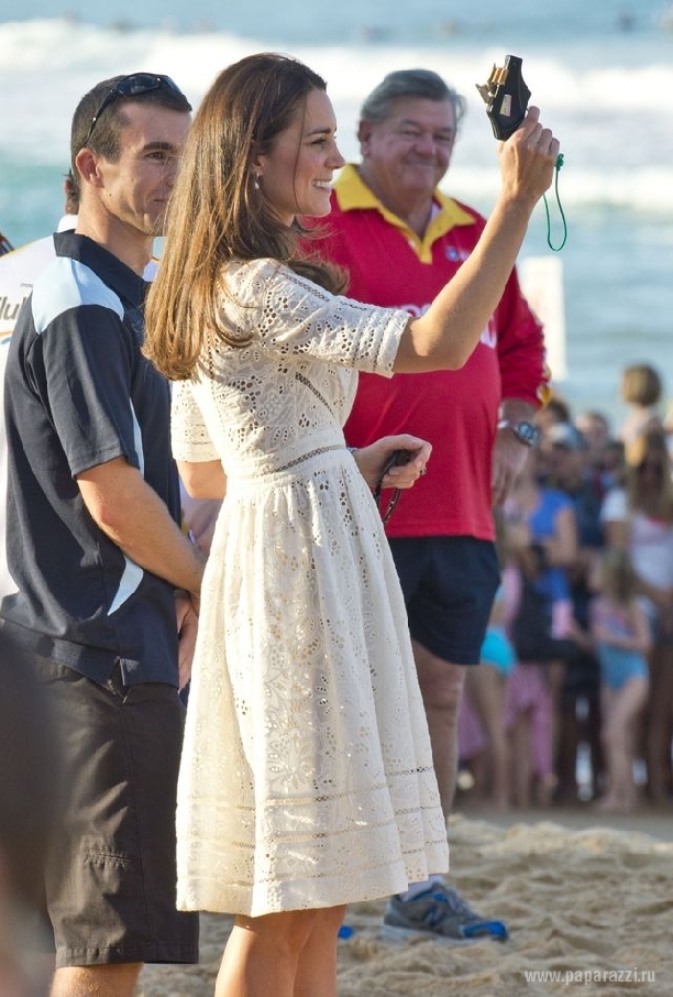 В сети появились изящные фото Кейт Миддлтон с пляжа Австралии