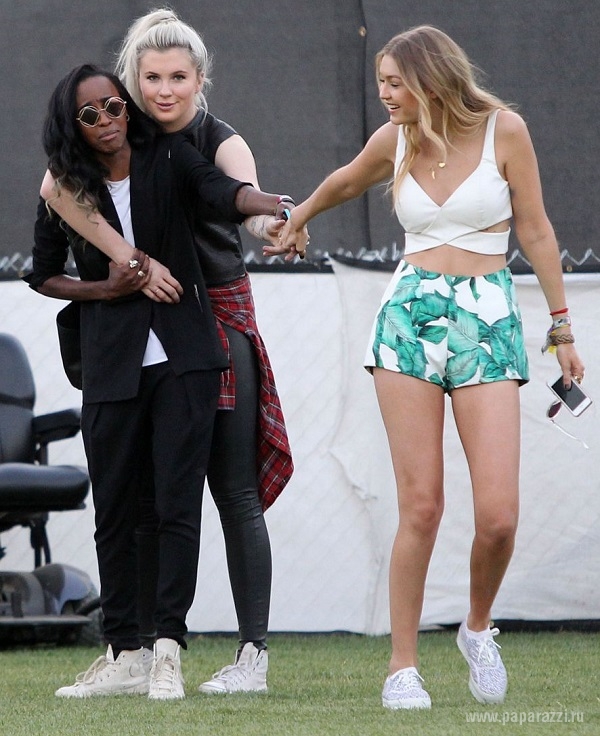 Дочь Алека Болдуина Айленд появилась на MTV VMA 2014 со своей любовницей