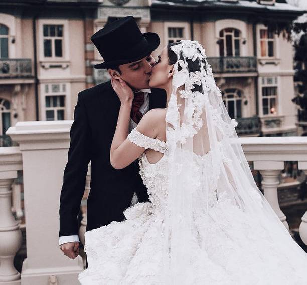 Саша Артемова и Алиана Гобозова наконец-то помирились после конфликта со свадьбой