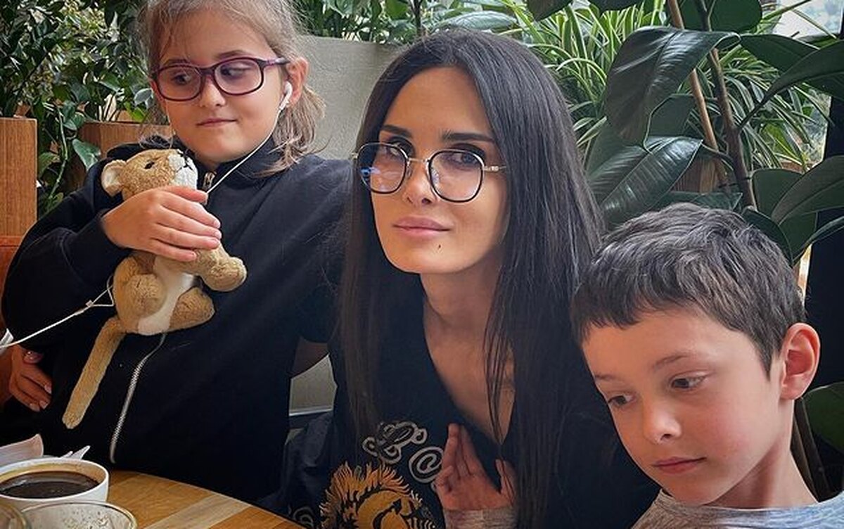 Алана Мамаева гневно высказалась по поводу желания Надежды Санько подружиться с ее дочерью