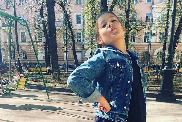 Дочь Даны Борисовой Полина Аксенова счастлива со своим отцом