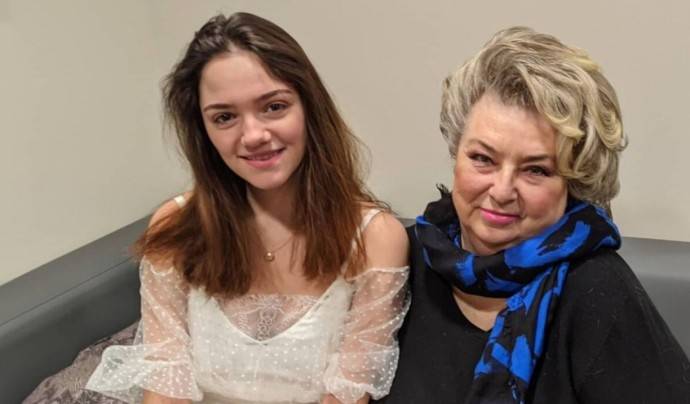 Сказала, как отрезала: Татьяна Тарасова яро высказалась об эротической фотосессии Евгении Медведевой в Maxim