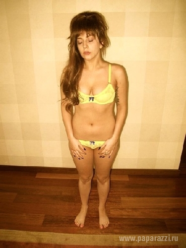 Леди Гага набрала 14 килограммов (ФОТО)