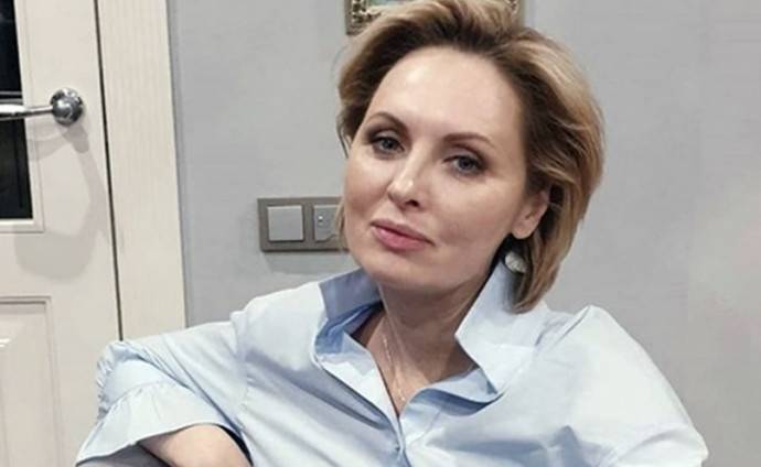 В Сети обсуждают фотографию нового мужа Елены Ксенофонтовой