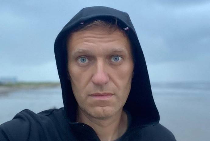 Алексей Навальный опубликовал снимок из больничной палаты