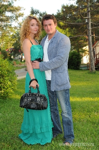 Актер Никита Зверев расстался с женой