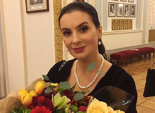 Голая Екатерина Стриженова, секс фото подделки в одном порно альбоме