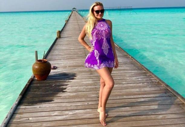 Виктория Ланевская порадовала жаркими фото с Мальдив и новым музыкальным хитом