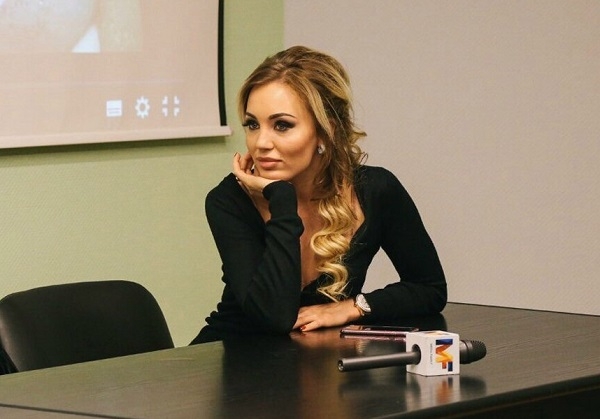 Самая сексуальная телеведущая Анастасия Барашкова провела мастер-класс