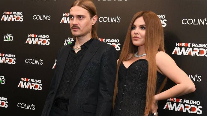 Ксения Собчак подтвердила, что фронтмен Little Big Илья Прусикин ушел от жены к Соне Таюрской