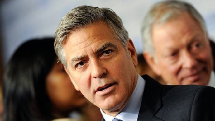 Поместье Джорджа Клуни затопило из-за урагана 
