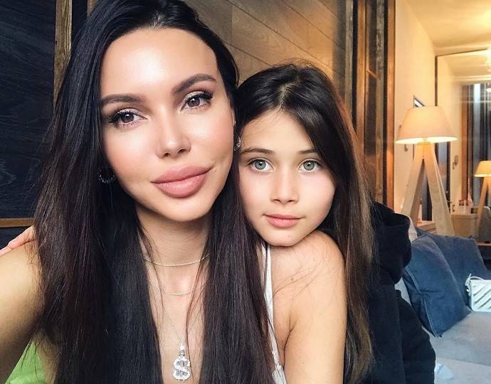 Яблоко от яблони недалеко падает: 11-летняя дочь Самойловой и Джигана открыла собственный бизнес 