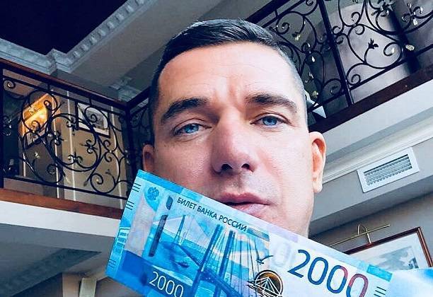 Курбан Омаров уже просит денег у своих подписчиков