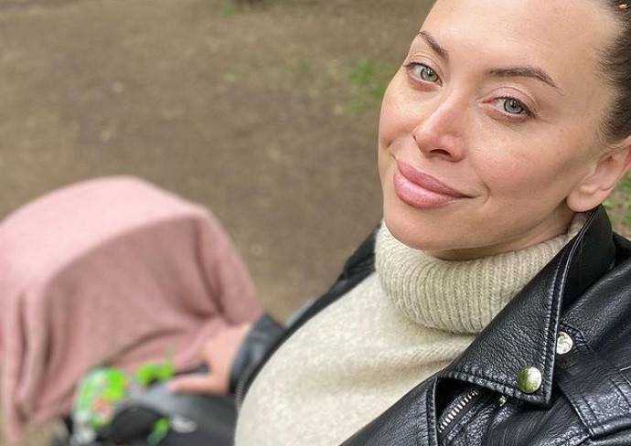 «Три замершие беременности и неудачное ЭКО»: 37-летняя Наталья Фриске рассказала о трудностях на пути к материнству 