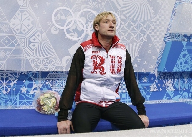 В сети появился снимок травмированной спины Евгения Плющенко