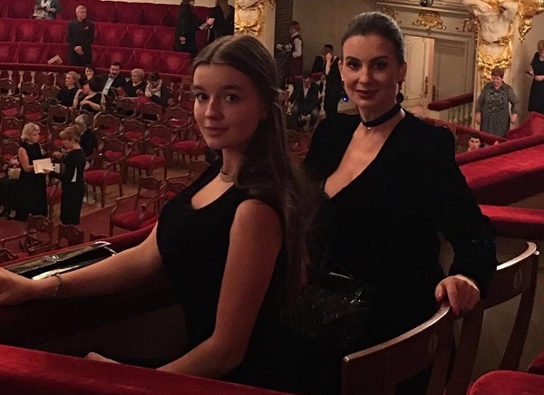 Эшли Грэм, Елена Перминова и Екатерина Стриженова на вечеринке Мarina Rinaldi и Bosco di Ciliegi