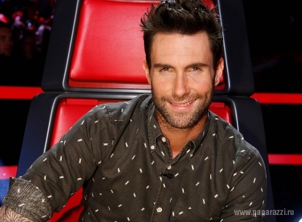 Солист группы Maroon 5 "зажег" зал на проекте "Голос"
