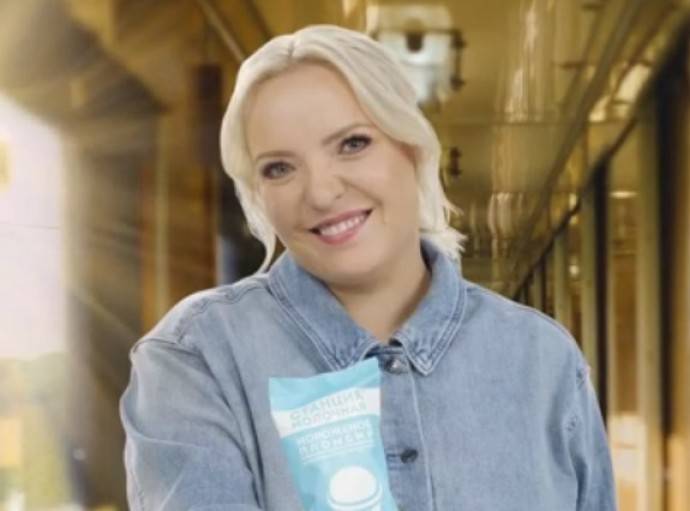 Стендап-комик Ирина Мягкова записала аудиопьесу для «Станции молочная»