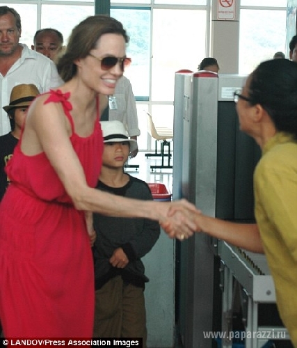 Анджелина Джоли еще больше исхудала