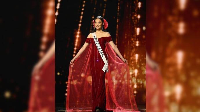 Скандалы вокруг «Мисс Вселенная» продолжаются: участнице из Киргизии пришлось просить прощения у нации за свой костюм