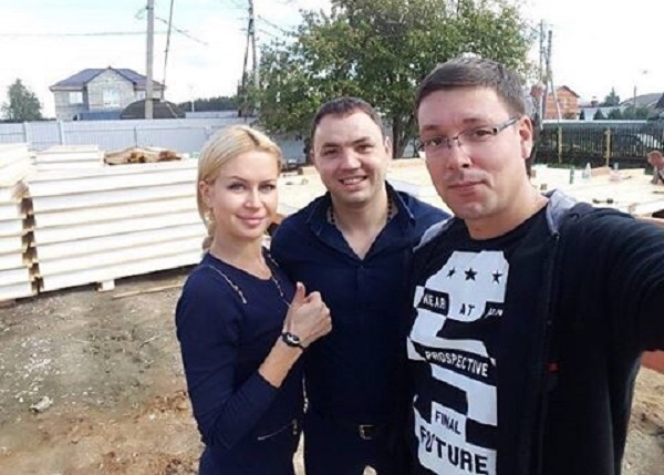 Константин Иванов из «Дома-2» отдал миллион рублей Андрею Чуеву на строительство дома 