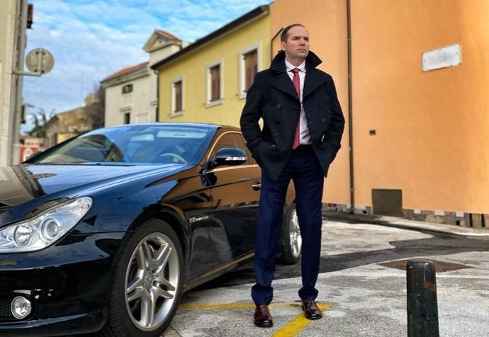 «Развод по-итальянски»: Сергею Жорину заблокировали счета за букву Z