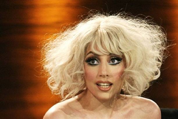 Леди Гага продемонстрировала фигуру в нижнем белье
