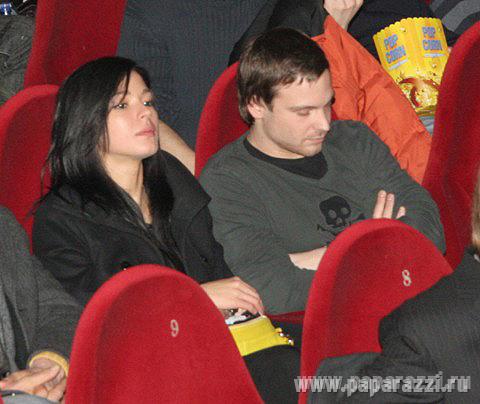 Чадов заснул в кинотеатре?