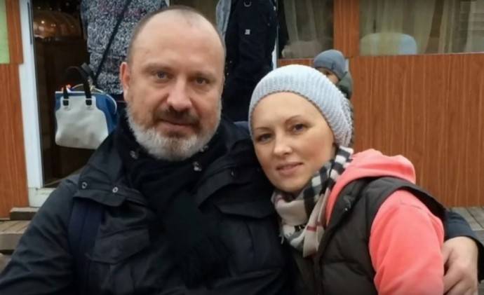 Елена Ксенофонтова поблагодарила избивавшего ее мужа