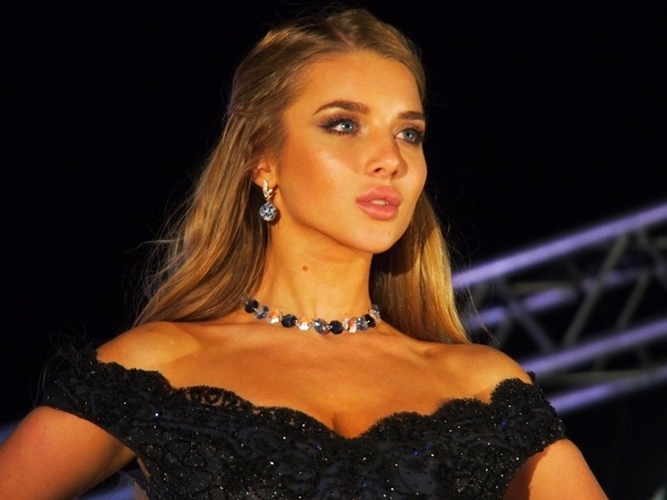 Невеста Егора Крида Анастасия Михайлюта выиграла конкурс World Bikini Model 2015