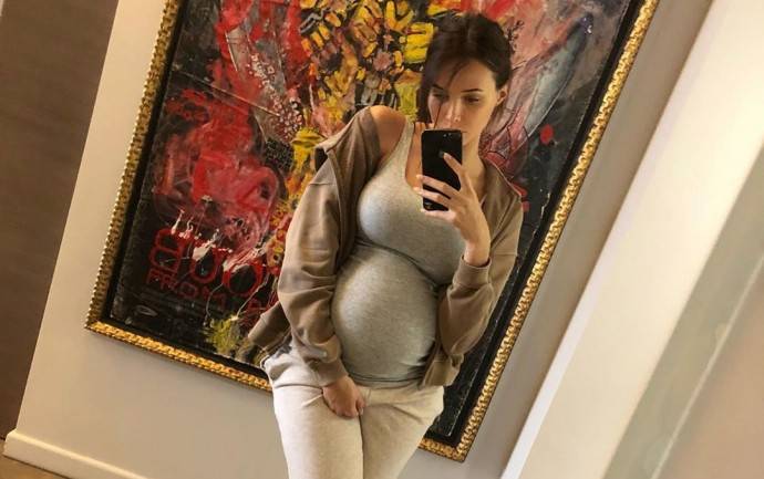 Анастасия Решетова ответила на самый злободневный вопрос о беременности