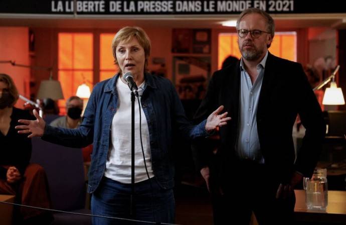 Уволившись с Первого канала, Жанна Агалакова оперативно дала интервью французским журналистам