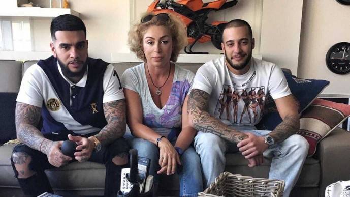 Симона Юнусова призналась, что сомневается в том, что её сыновья смогут создать крепкие семьи