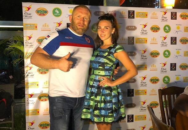 Татьяна Фадеева  вдохновила российского бойца Сергея Харитонова на победу над американцем