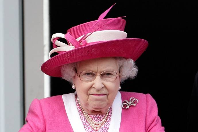 Снова обиделись: Принц Гарри и Меган Маркл демонстративно не поздравили королеву Елизавету II с важной датой