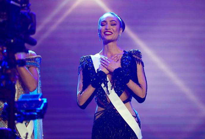 Скандал на «Мисс Вселенная»: модель из США обвинили в нечестной победе