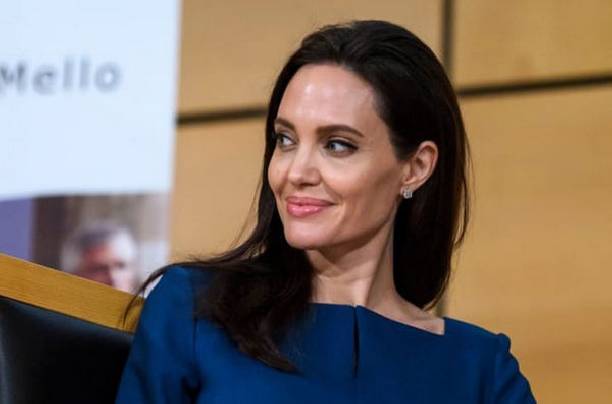 Анджелина Джоли высказалась против встречи детей с Брэдом Питтом на праздники