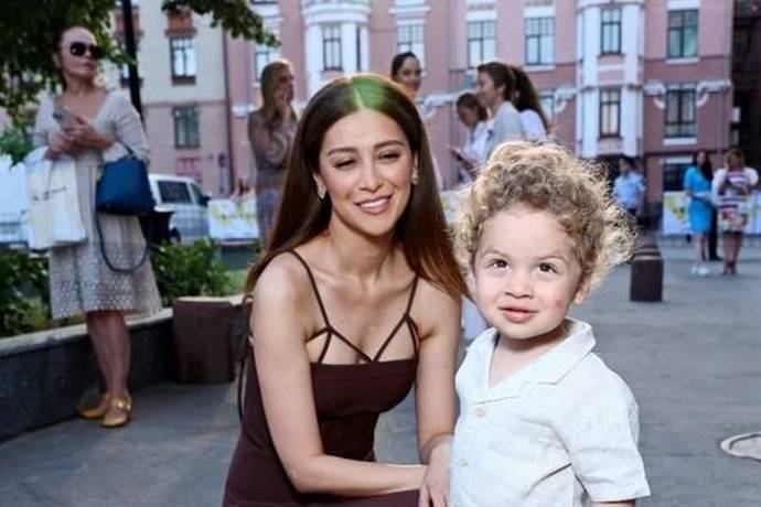 Равшана Куркова прикрывалась сыном на кинофестивале «Горький fest»