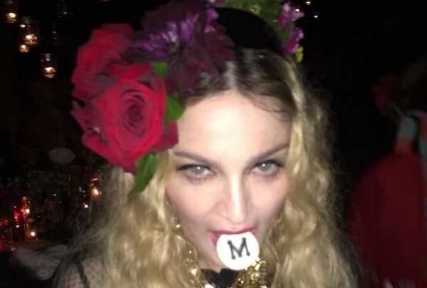 Постельный снимок Мадонны неприятно удивил ее поклонников