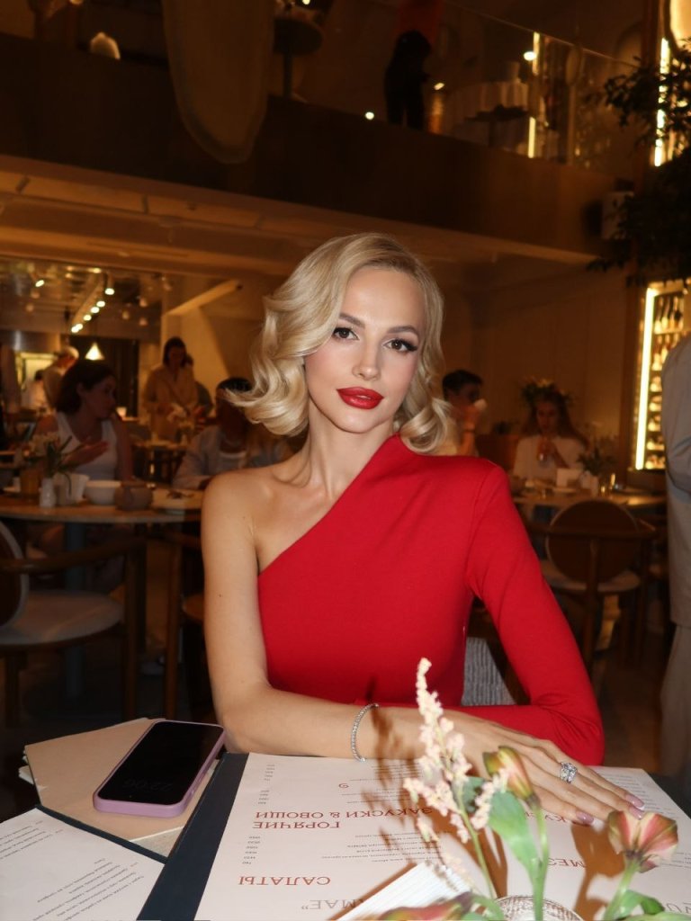 Марина Росс