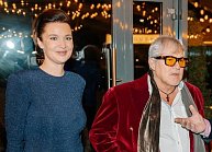 Дмитрий Дибров начал встречаться с женщинами постарше