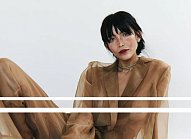 Дарина Эрвин решила показать, что от её груди еще кое-что осталось