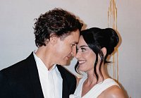 Кэти Перри и Джастин Трюдо позвали фотографов полюбоваться на их «лавандовый рай»