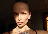 Наташа Поли сразила фотографов прозрачностью своего платья