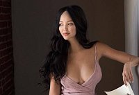 Дарина Эрвин решила доказать, что с грудью у неё по-прежнему все в порядке