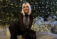 Лера Кудрявцева увеличила грудь и стала брюнеткой